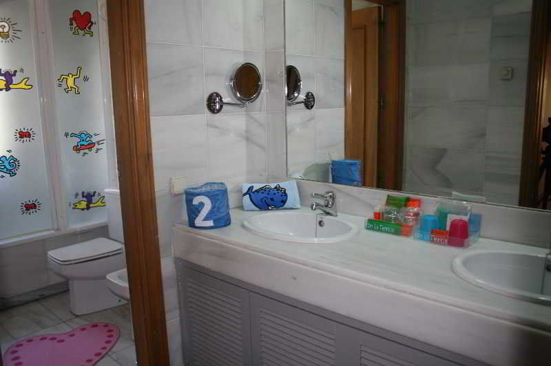 Th Aravaca Aparthotel Madrid Buitenkant foto