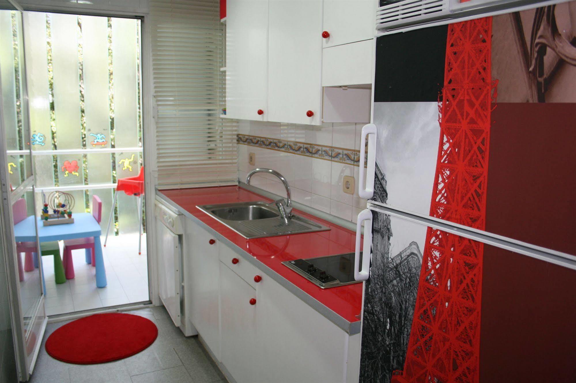 Th Aravaca Aparthotel Madrid Buitenkant foto
